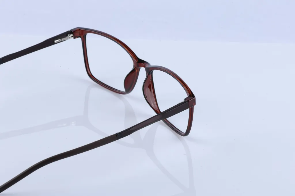 Ruby Slate – Red & Black Square Frame