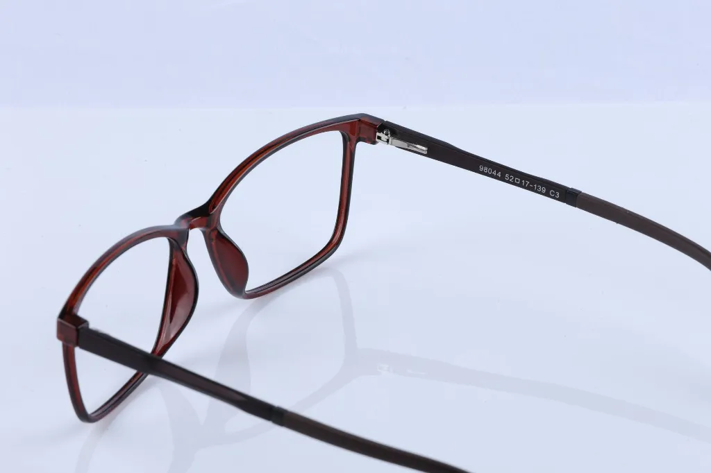 Ruby Slate – Red & Black Square Frame