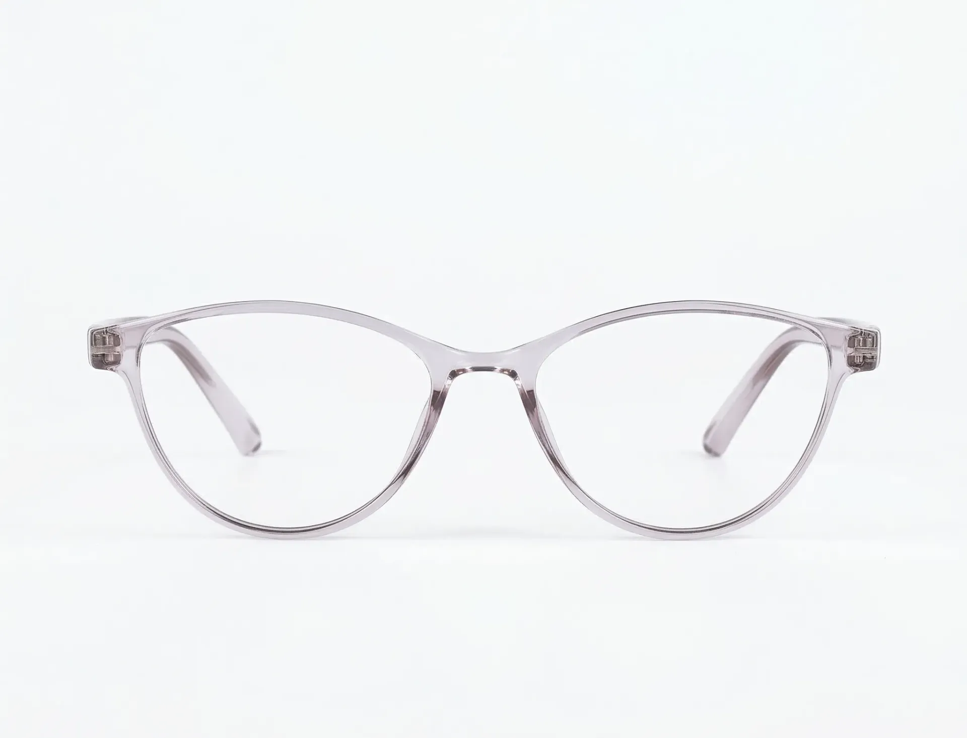 Slim Cat-Eye Frames in Crystal Clear Champagne