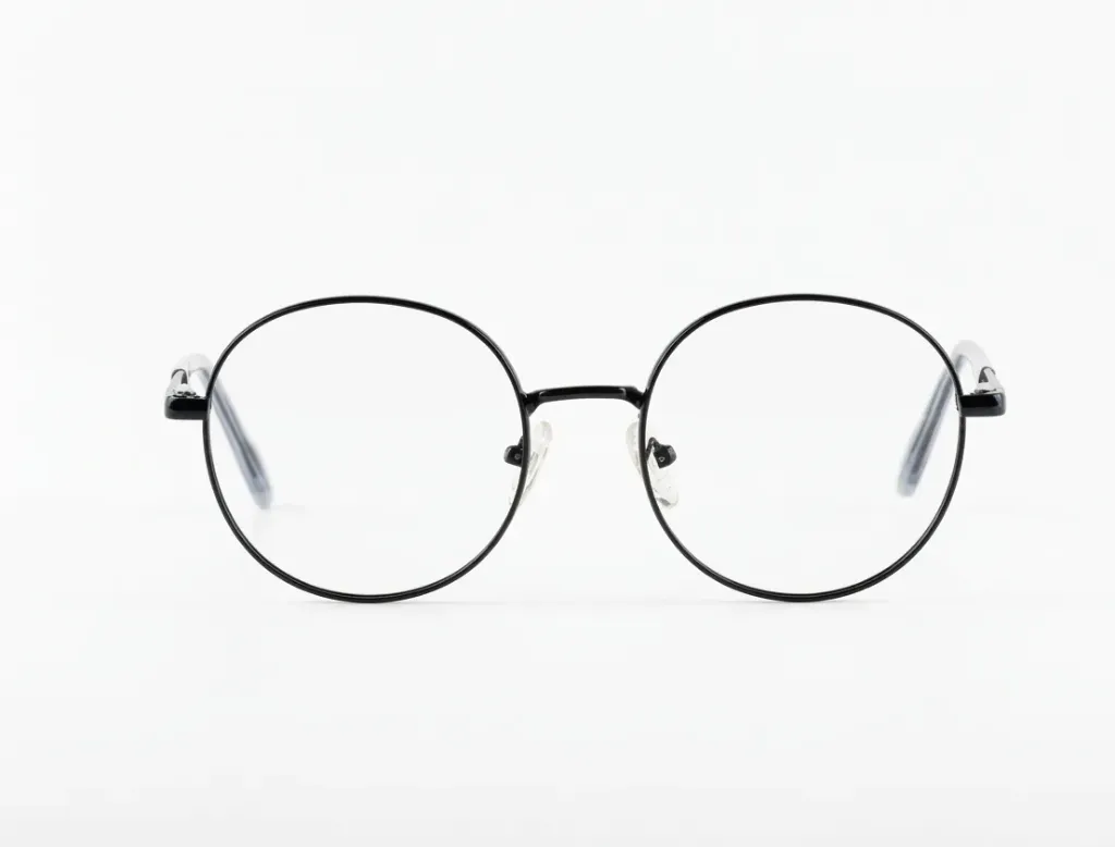 Retro Round High-Shine Metal Frame in Polished Silver