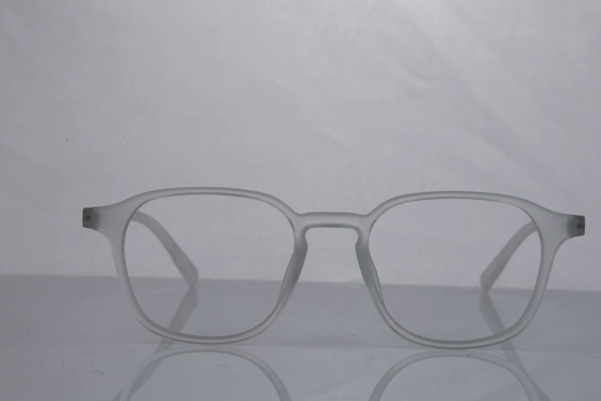 Full Rim Square Frame in Translucent Ice
